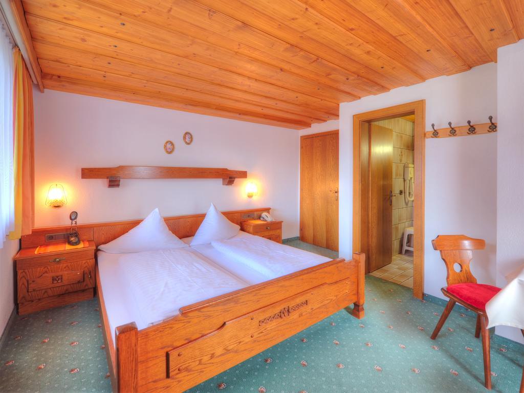 Hotel Der Silbertaler Galtür Exteriör bild